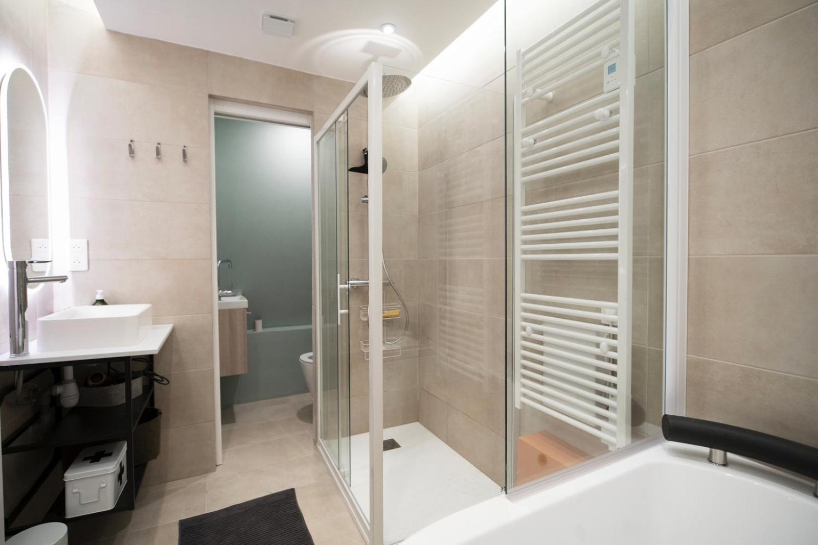 Bel Appartement Type Chalet Avec Balneo Et Jardin Greolieres Eksteriør bilde