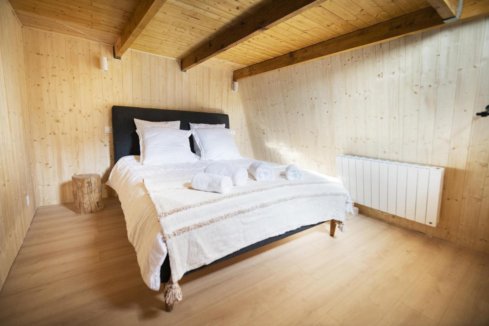 Bel Appartement Type Chalet Avec Balneo Et Jardin Greolieres Eksteriør bilde