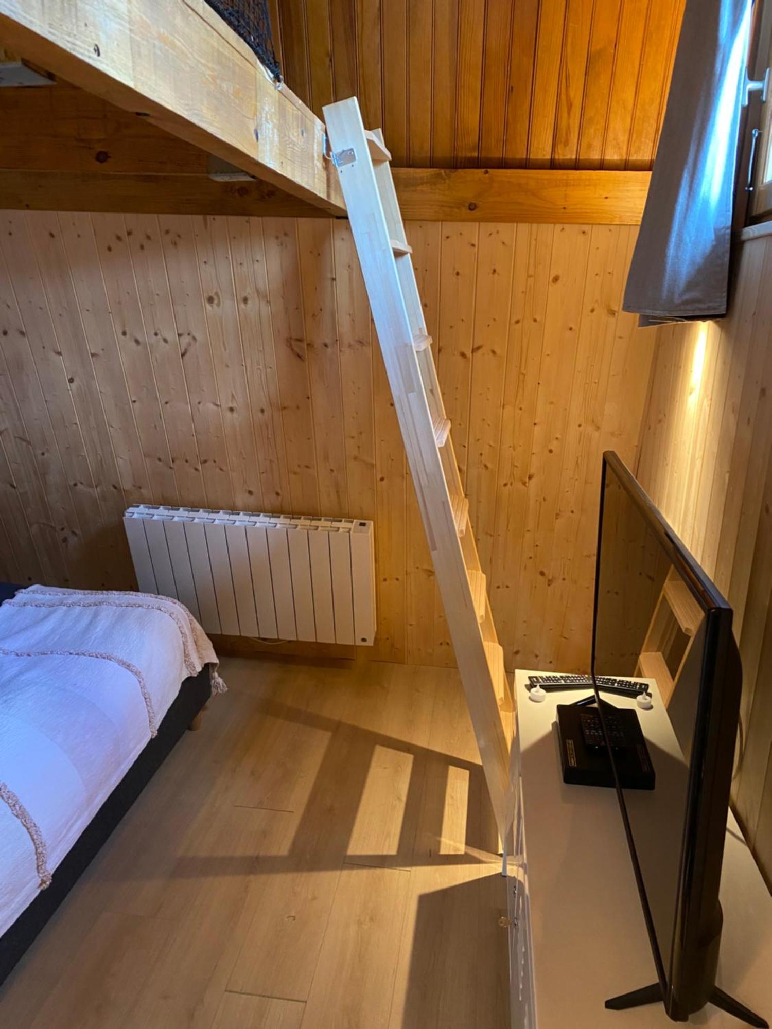 Bel Appartement Type Chalet Avec Balneo Et Jardin Greolieres Eksteriør bilde